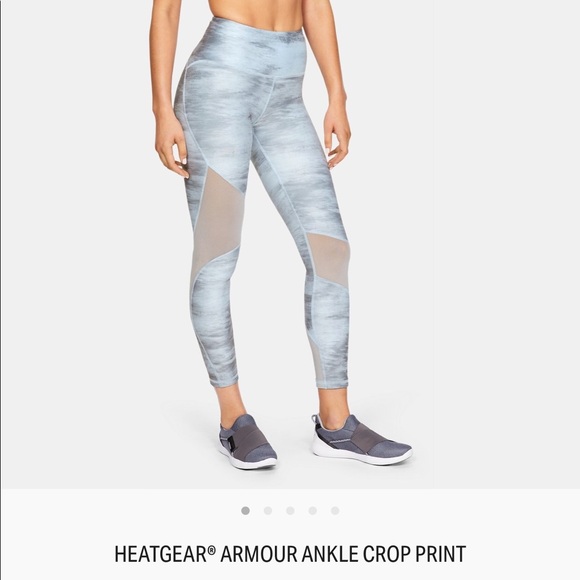 Under Armour Pants - NWT Under Armour HeatGear Ankle crop size Large